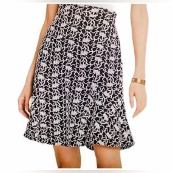 Ann Taylor Dresses & Skirts - Ann Taylor Navy and White Patterned Peplum Hem Skirt